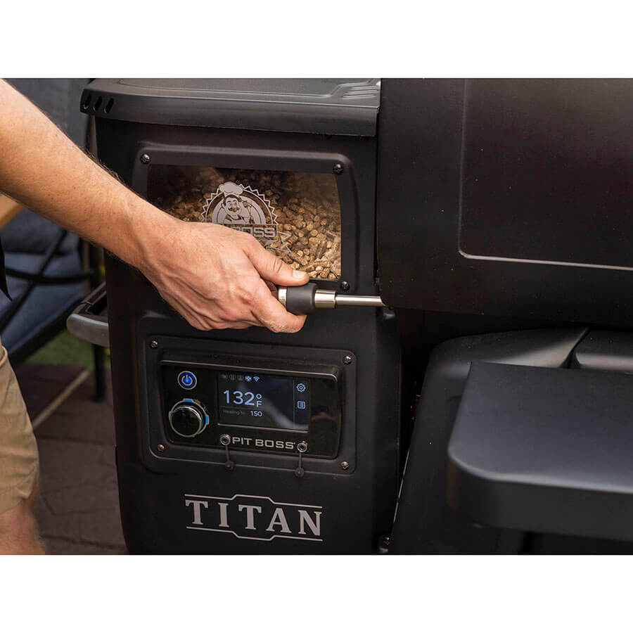 Competition Series Titan Wood Pellet Grill | Pit Boss® Grills Canada ...